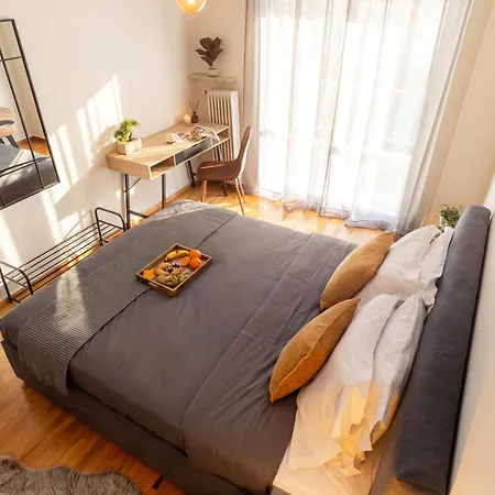 Haven - Spacious Urban Apartment Thessaloniki